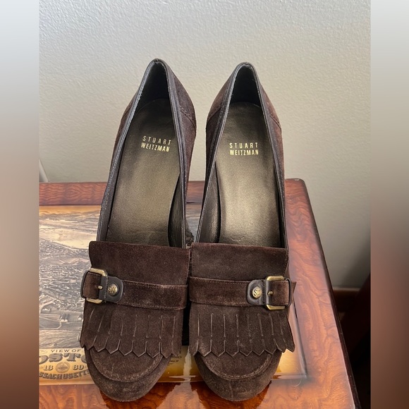 Stuart Weitzman Shoes - Stuart Weitzman shoes women Size 9M brown color